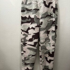 Hem & Thread Camouflage Fleece Joggers